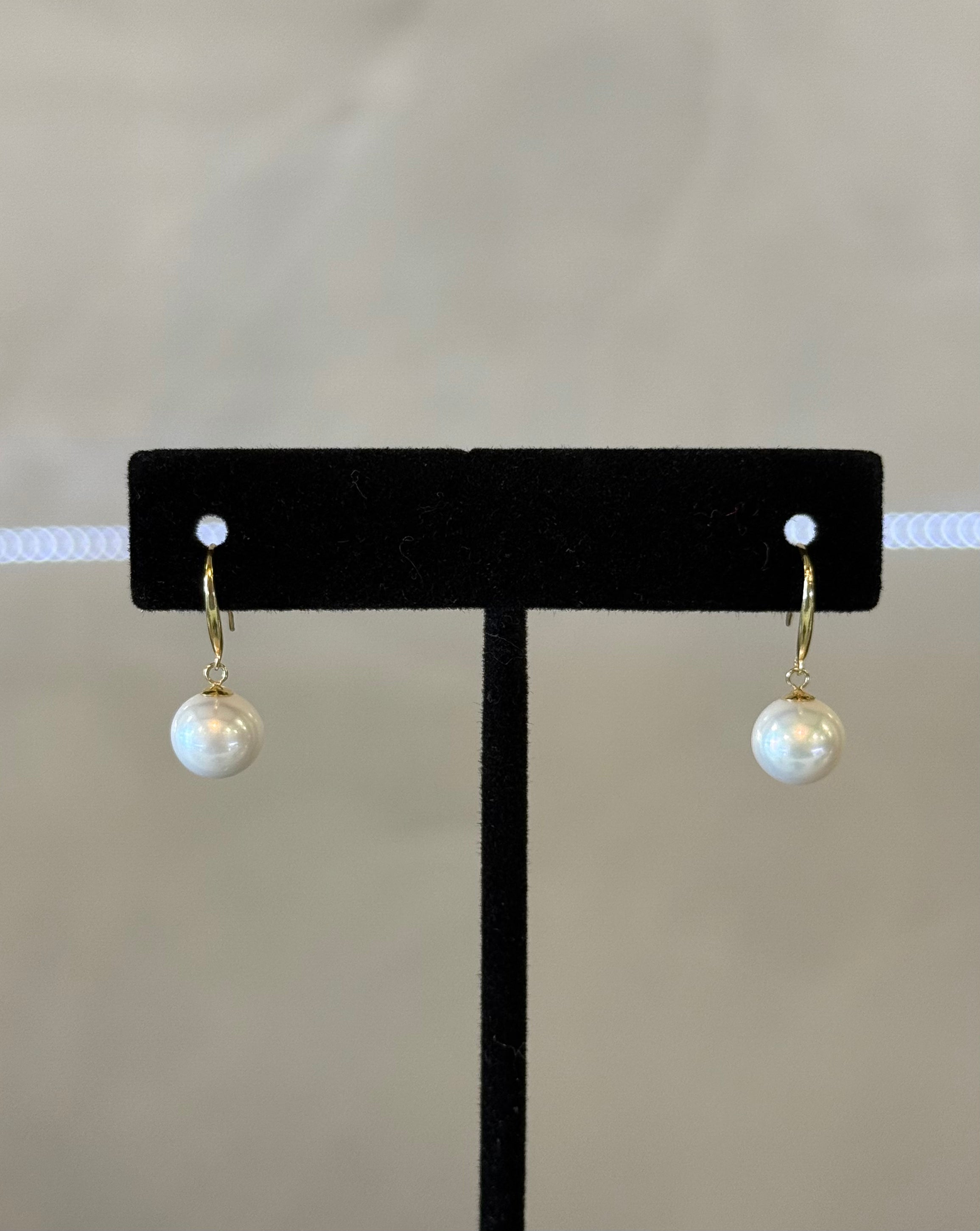 18K round pearl earring AAA