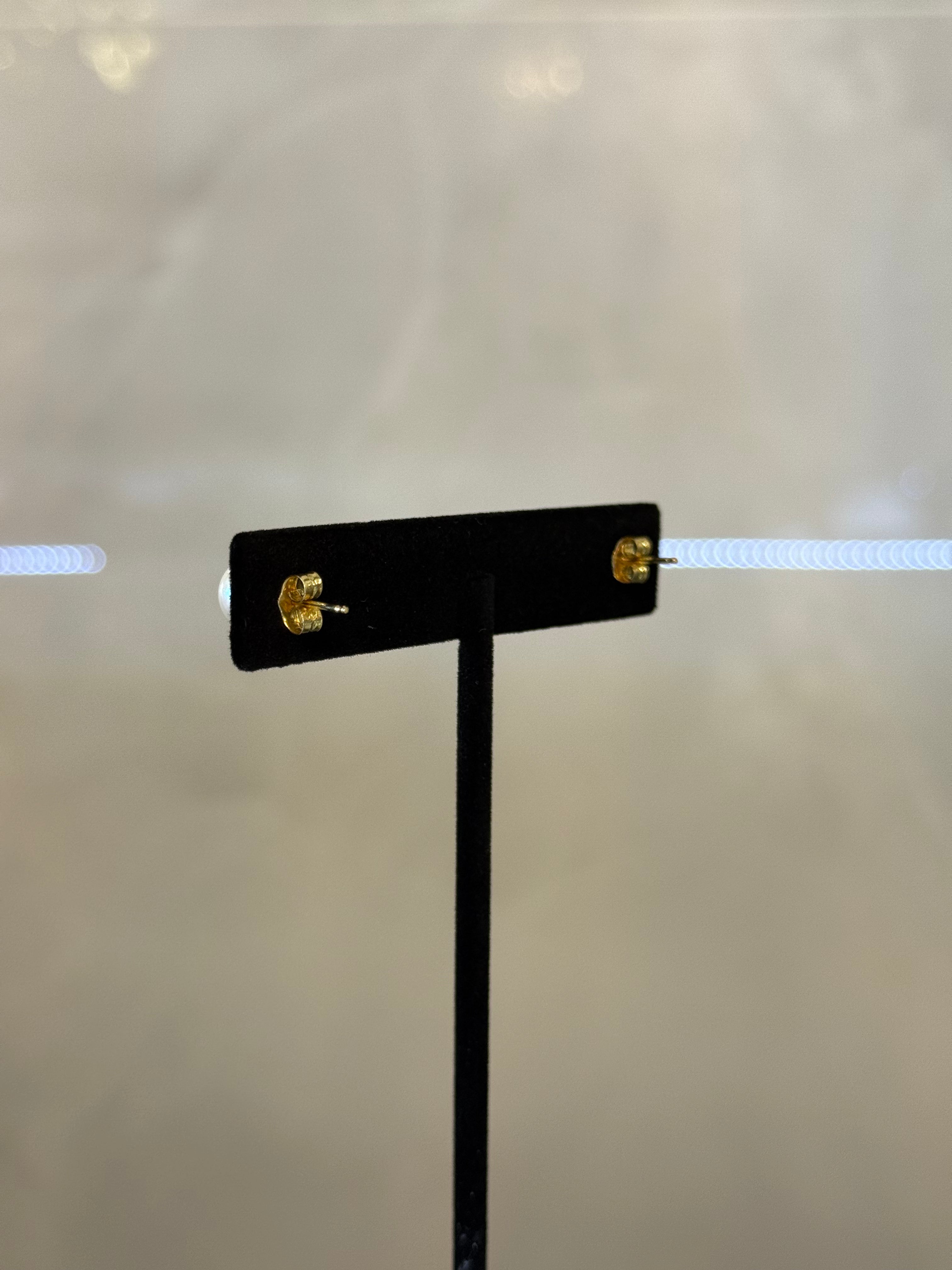 18K solid Gold Akoya Pearl Earrings