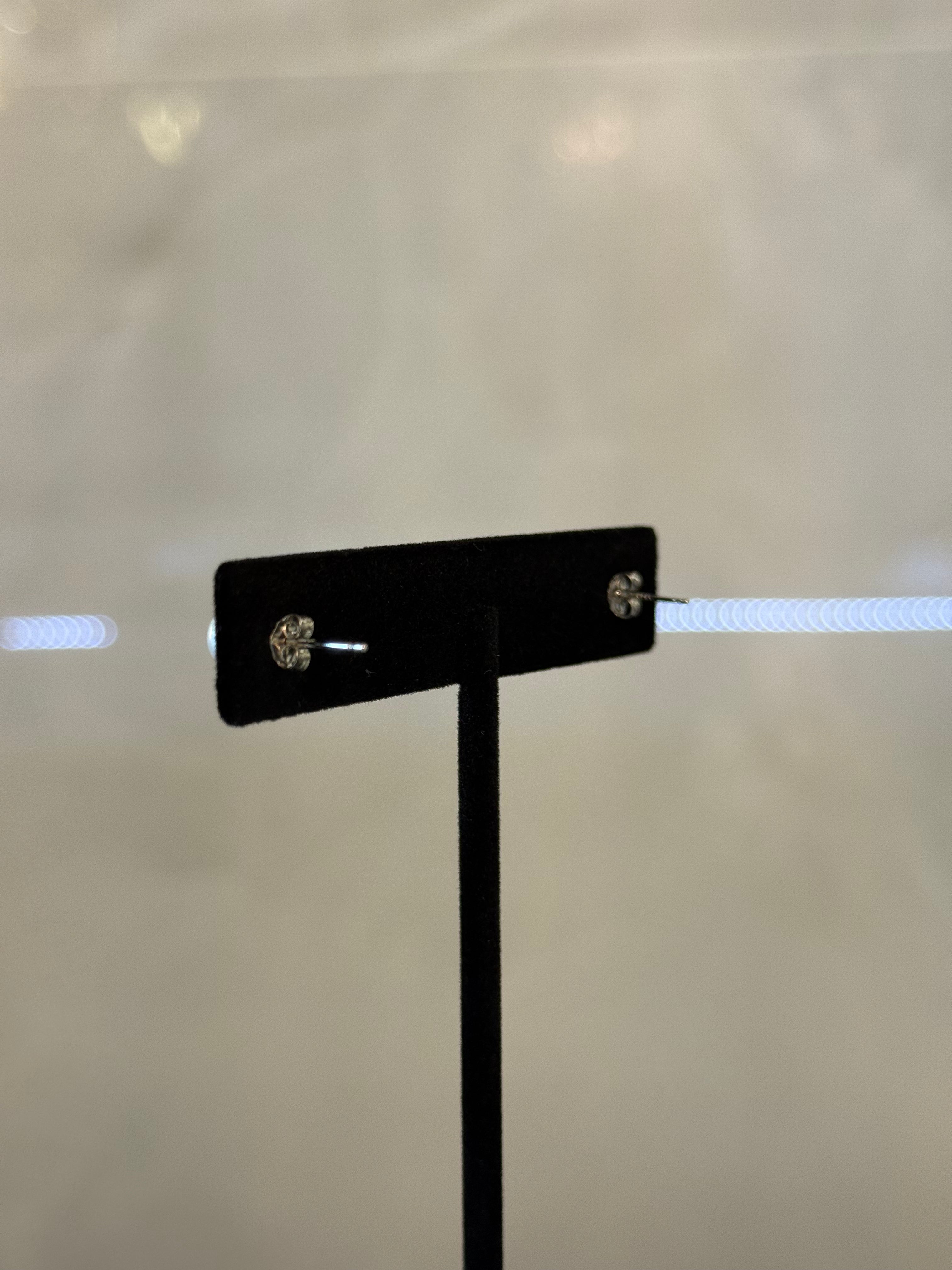 Pearl Shape Pearl round Grade AAA Earrings