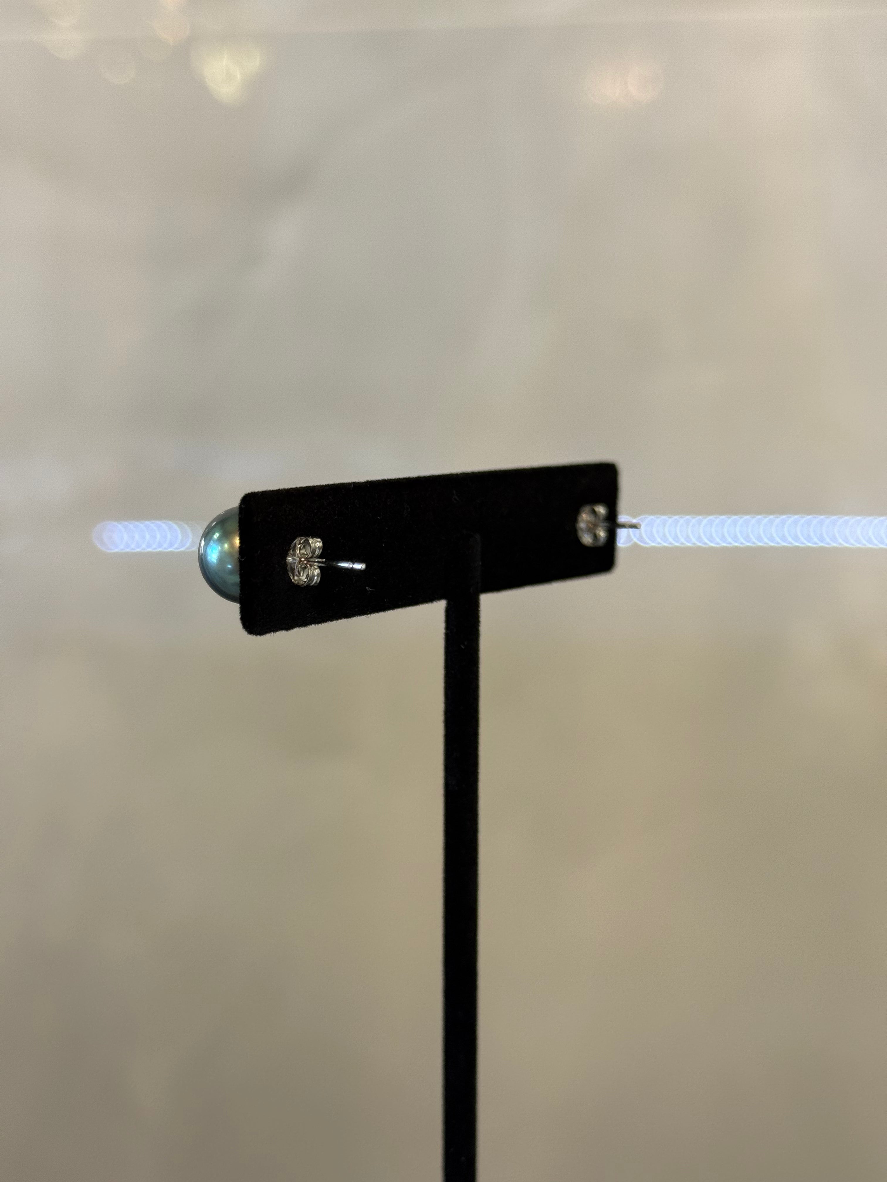 14K Tahiti AAA pearl earrings