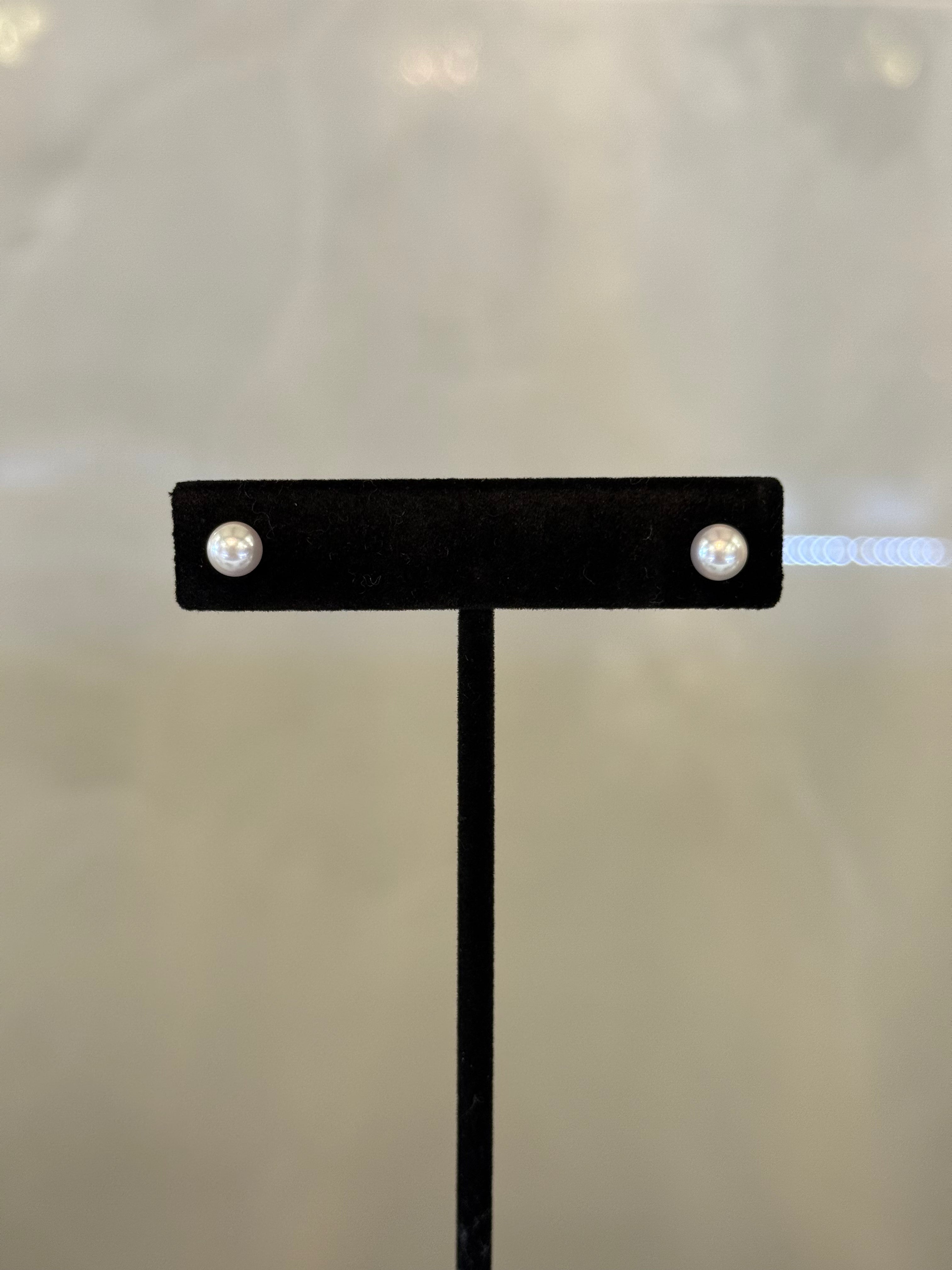 14K Akoya AAA pearl earrings