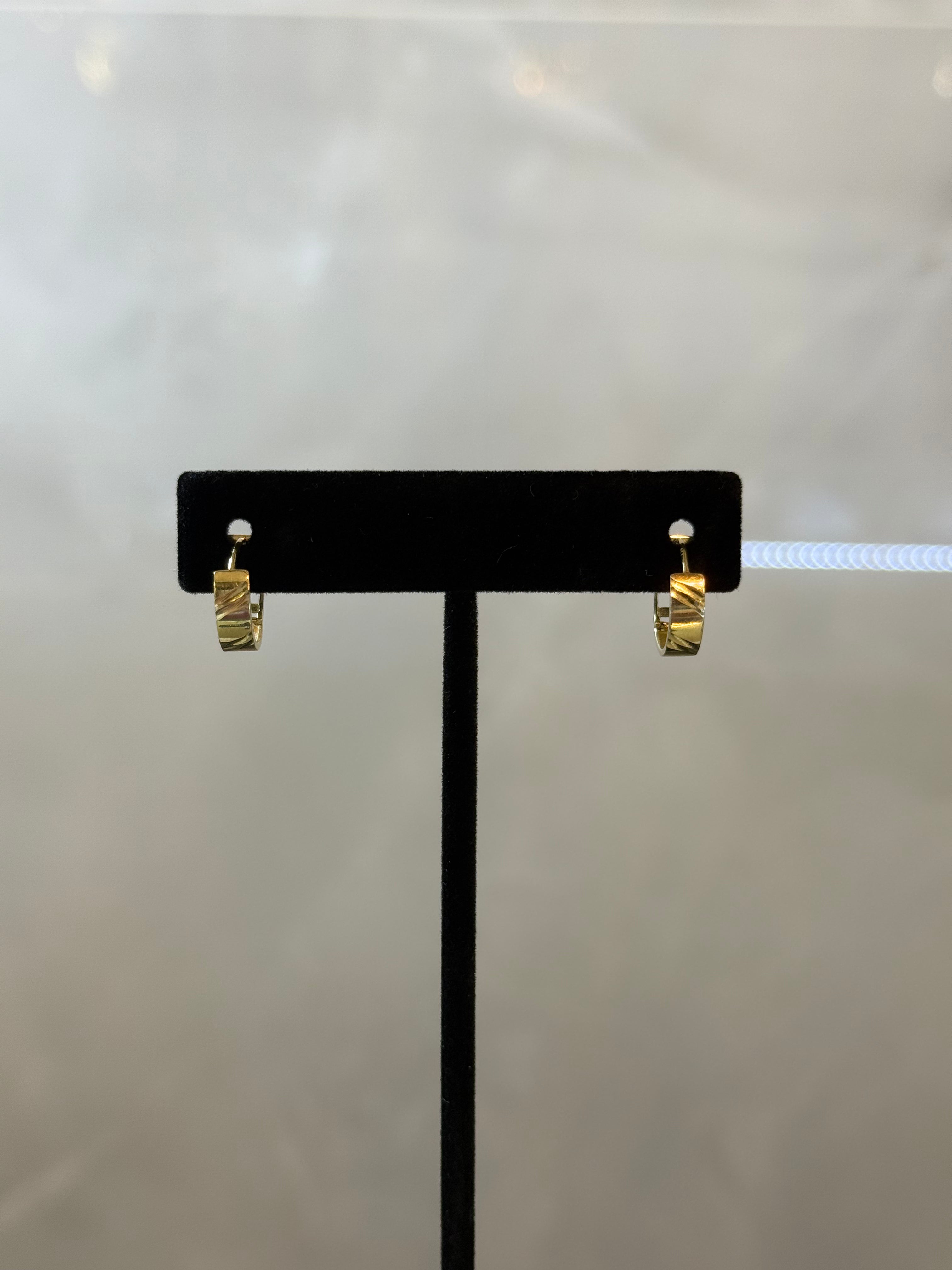 10K Hoop square cut earrings