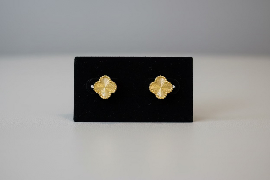 18K Flower stud earring
